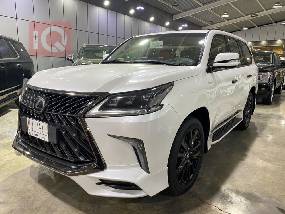 Lexus LX